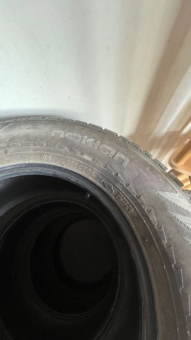 Срочно продам зимние шины от LX570 nokian hakkapeliitta sport utility