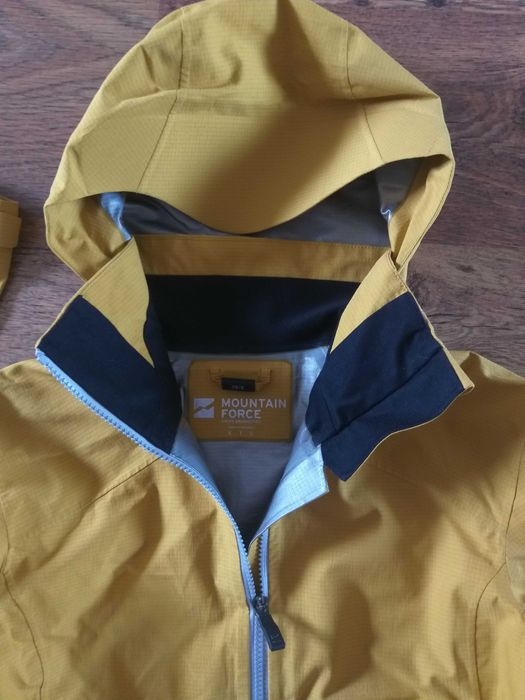 MOUNTAIN FORCE women's jacket waterproof-туризъм якемембрана КАТО НОВО