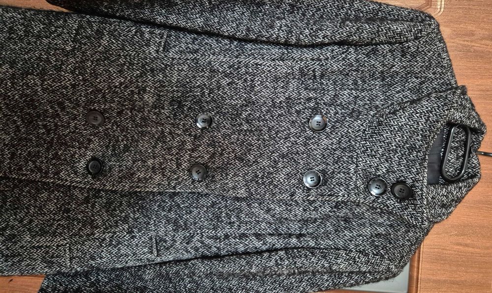 Продавам дамско палто Sandra Pabst - размер 42-44