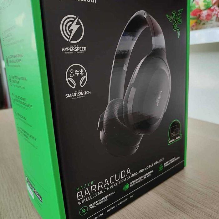 Нови Безжични Слушалки Razer Barracuda 40ч батерия /за PC и телефон/