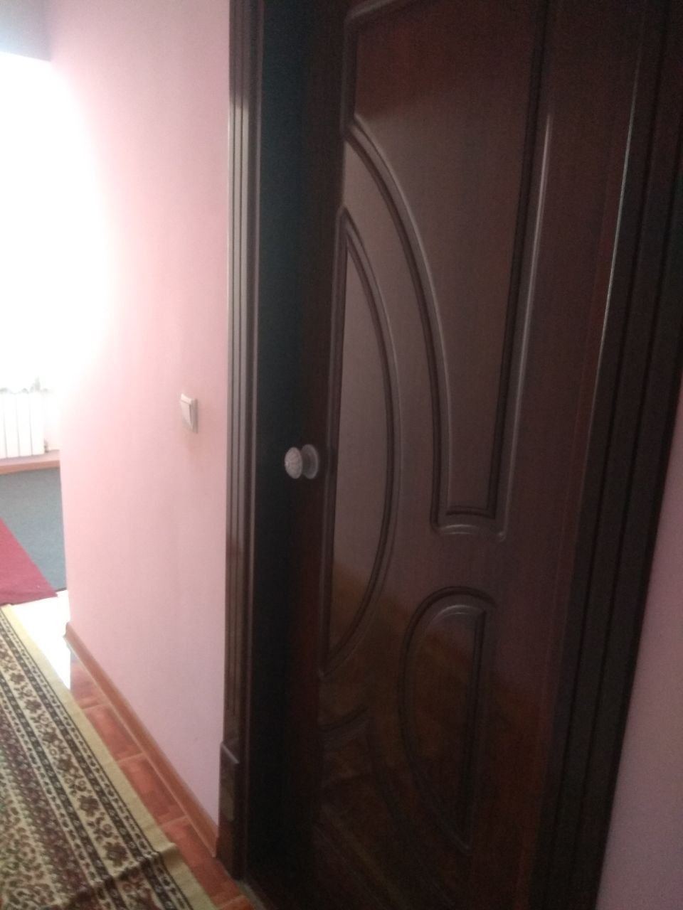 5 chida 1 xonali kvartira ijaraga qoyiladi.
