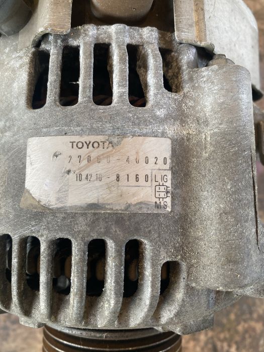 Алтернатор / Генератор за тойота ярис 1.0 2007г