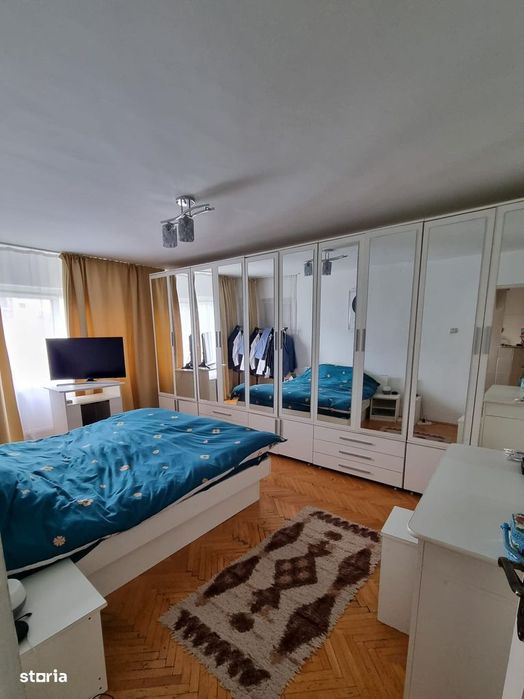 RAMDA,Apartament de vanzare 3 camere zona Rogerius