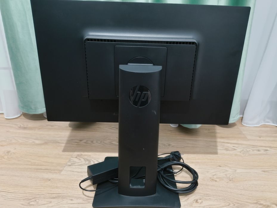 Monitor HP's VH240a