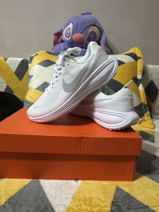 Nike Reaction 8 Eur41 unisex