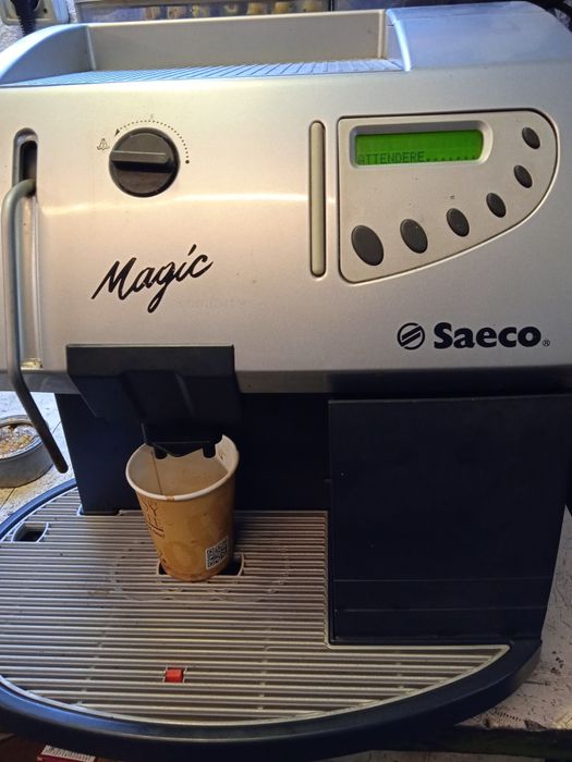 Espressor automat de cafea Saeco  Magic cu display