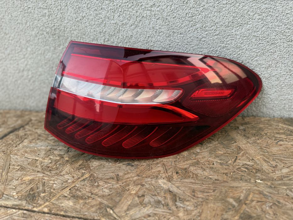 Stop tripla lampa dreapta aripa caroserie Mercedes GLC W253 Full LED