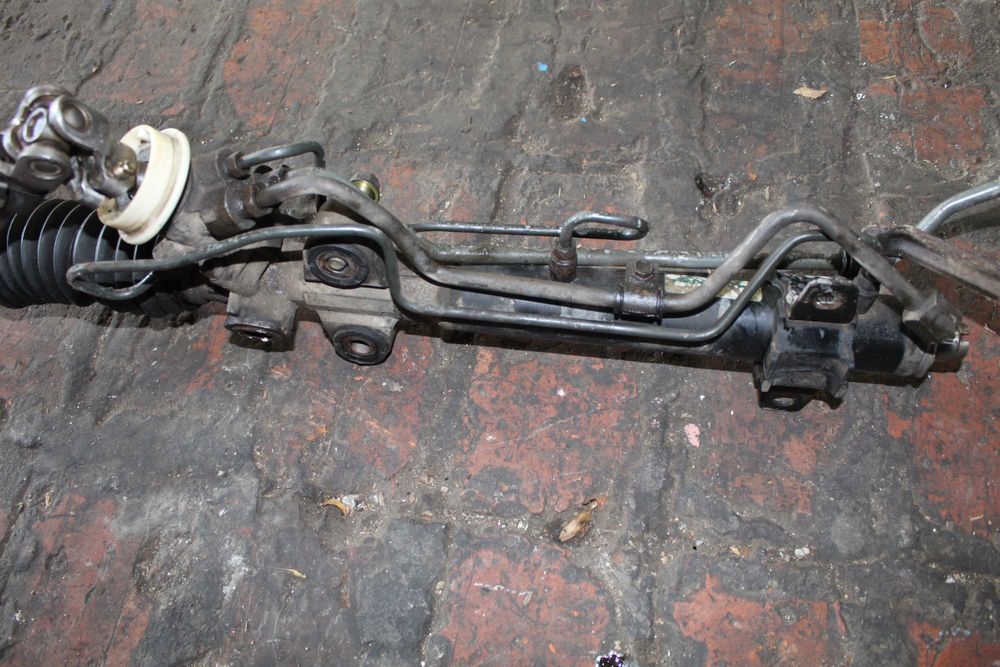 Кормилна рейка Мазда 323 бж 2.0д 01г Mazda 323 bj 2.0d 2001