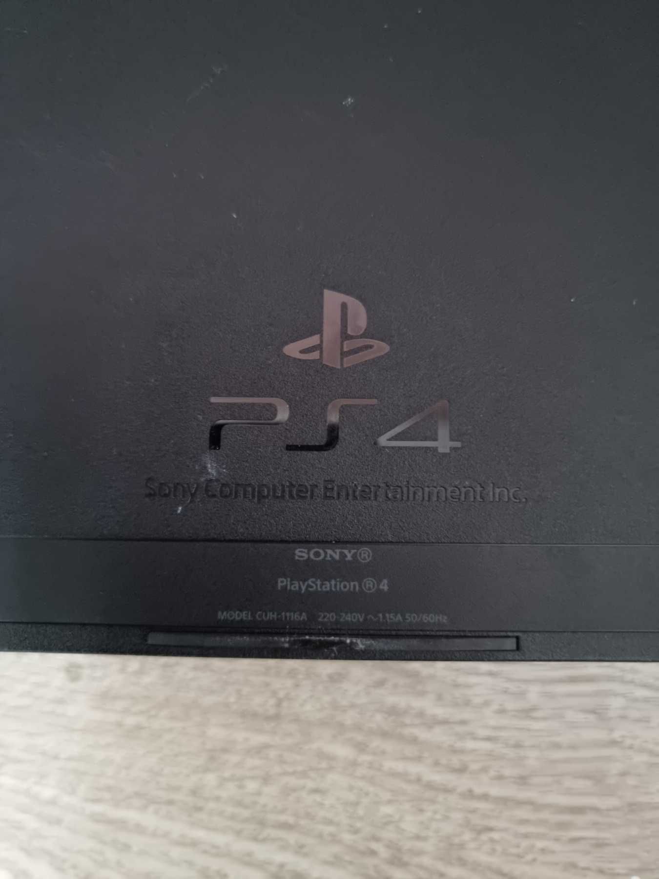 Playstation 4, Плейстейшън 4 и PSVR