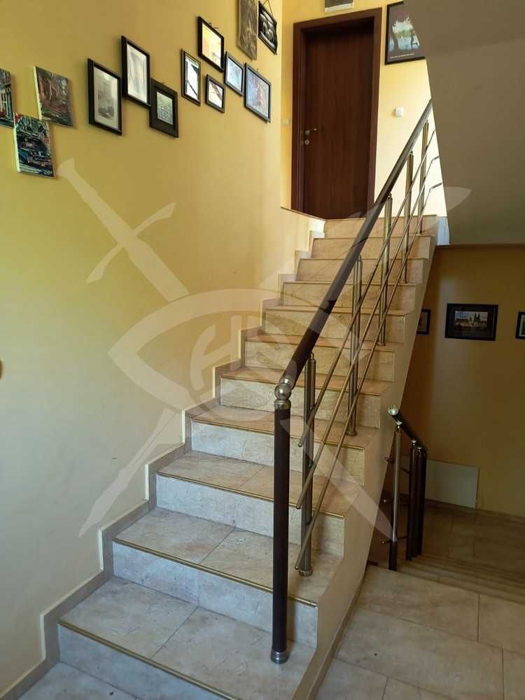 Продава се Къща в София, Горна баня - 442 кв.м за 1672 €/кв.м - Снимка #11