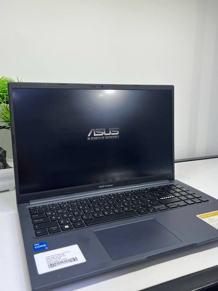 Asus Vivobook core i5-12