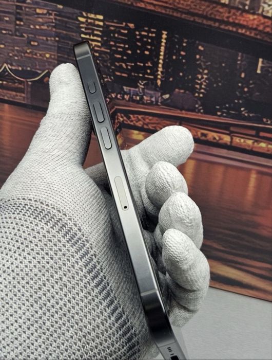 Iphone 16 pro отлично състояние