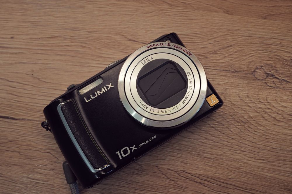 Aparat foto Panasonic Lumix TZ5 lentile Leica perfect instagram