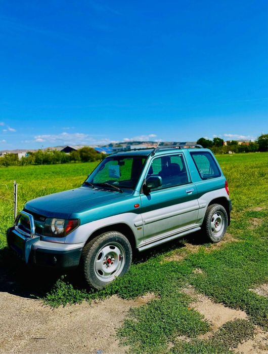 Mitsubishi pajero pinin