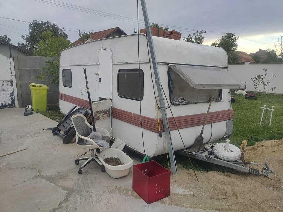 Rulota auto adusa din Germania, acte ok, se pot scoate numere rosii