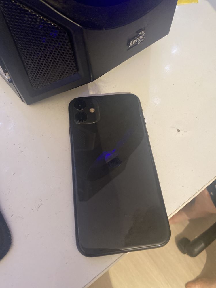 Iphone 11 черного цвета
