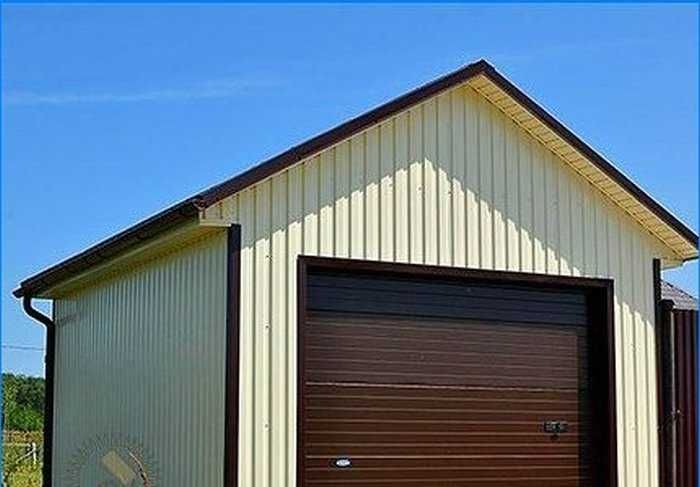 Construim Garaje Auto din structura metalica si panou sandwich izolat