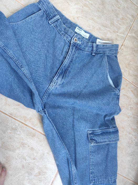 Blugi Bershka - mărime 36 - talie 72 cm