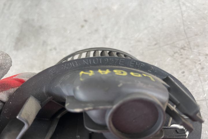 Ventilator aeroterma habitaclu N101957E Dacia Logan prima generatie