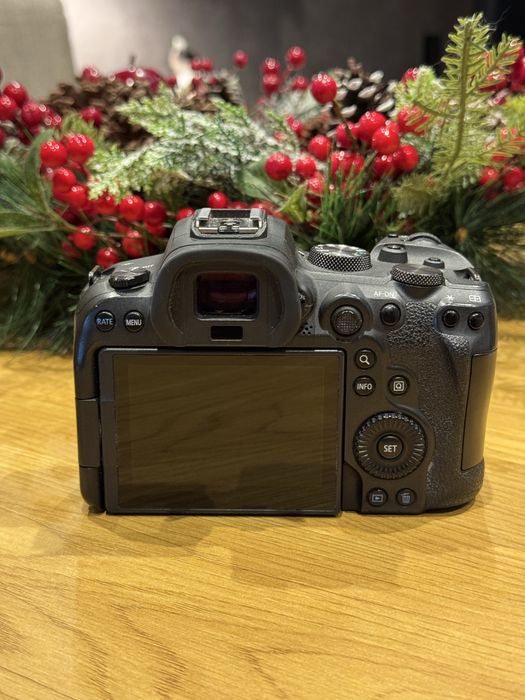 Canon EOS R6 | 4 БАТЕРИИ | Идеален за видео/резервно тяло