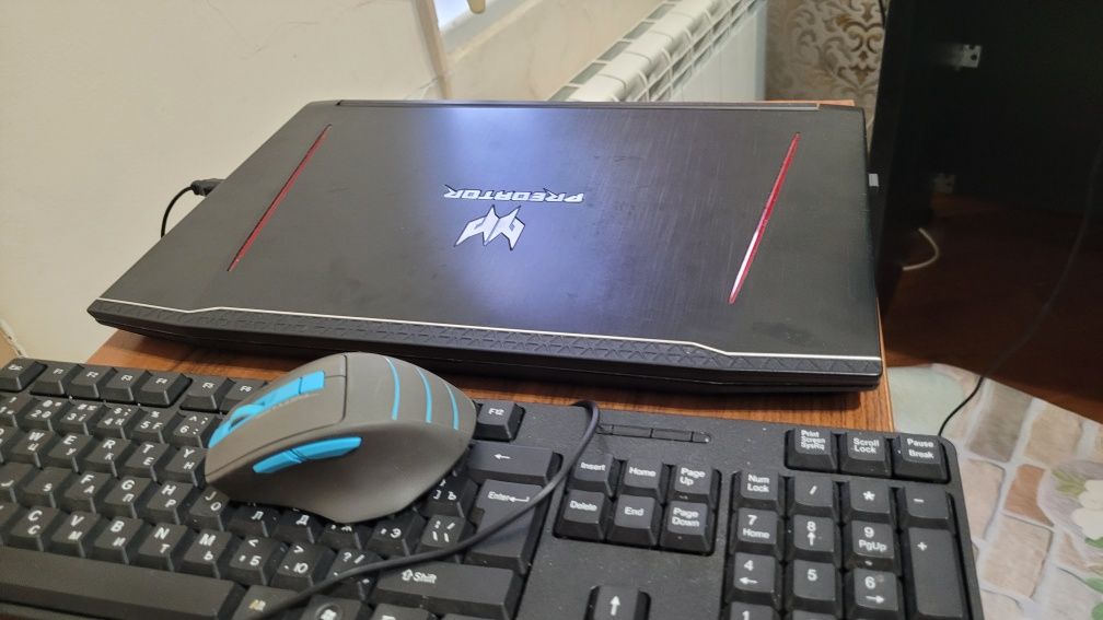 Игровой ноутбук Acer predator продам или обмен на Iphone11  про макс