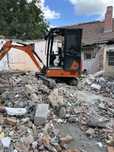 Executam demolare rapide si sigure tranport moloz inclus in pret