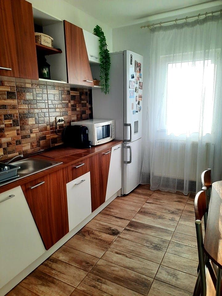 Vând apartament 2 camere