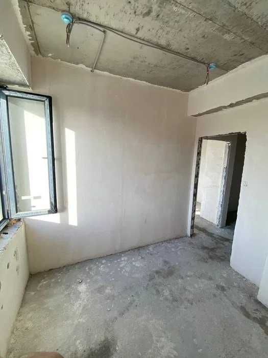 Квартира новостройке Group City 2/9/12 52м2 коробка срочно продается: