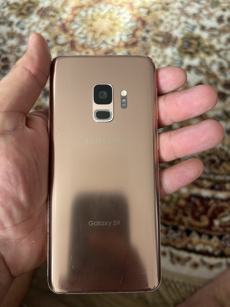 Vând Samsung galaxy S9