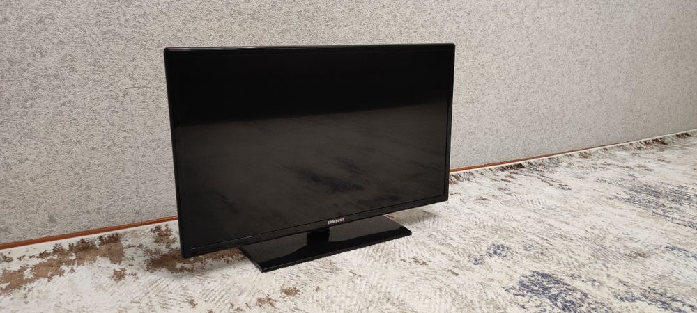 Продам led телевизор samsung 81см