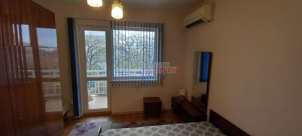 Дава се под наем Тристаен апартамент в Варна, Базар Левски - 65 кв.м за 350 € - Снимка #4