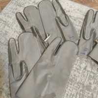 Резиновые перчатки продам