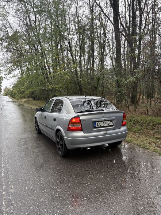 Vand Opel Astra G 1.6 8V benzina