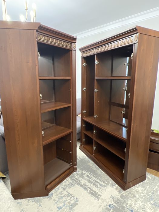 Продам шкафы в кабинет, офис