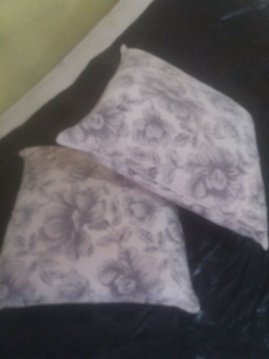 Продам подушки 2 шт. Подлокотники на диван 50×50 см. Высота 20см. Фли