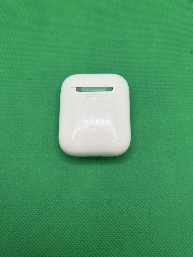 Airpods 2 •Amanet Lazar Crangasi •51428