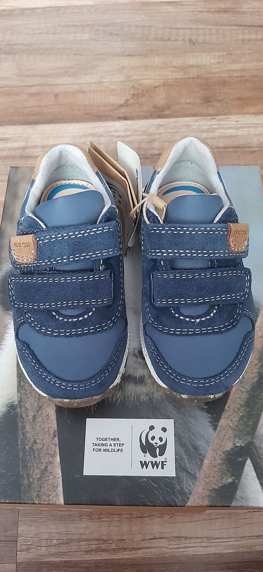 Нови обувки за момче Geox 19н и 20н