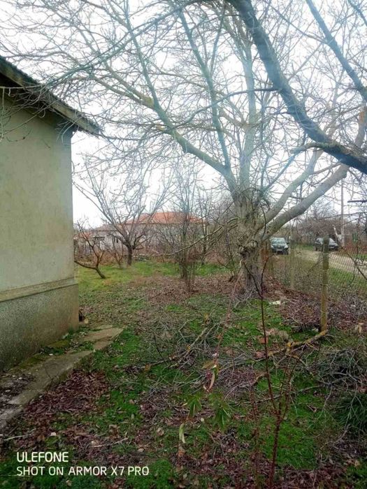 Къща за ремонт в Пролез