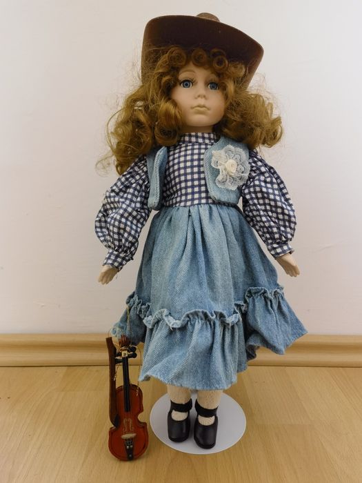 Порцеланови колекционерски кукли