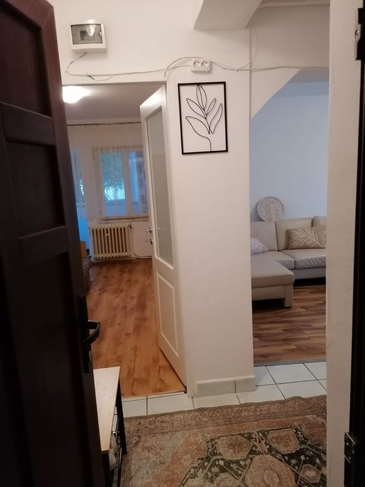 Chirie - Apartament cu 3 camere