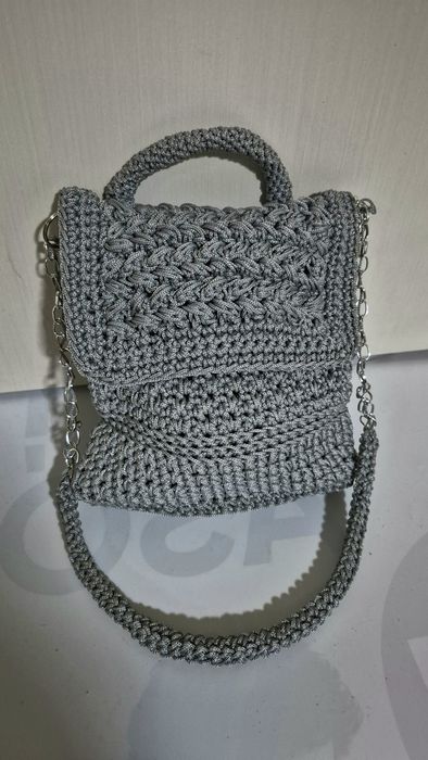 Genți crosetate,prețuri modice.