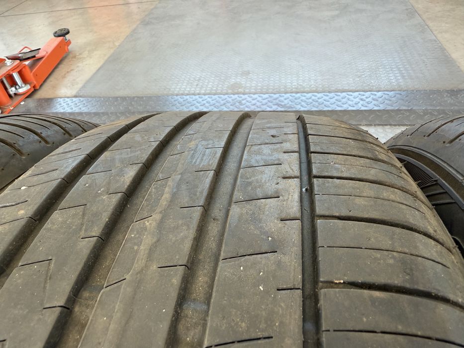 4бр. Отлични Летни Гуми 235/55R/17 -FALKEN- DOT:3822- 6.1мм+5.1мм