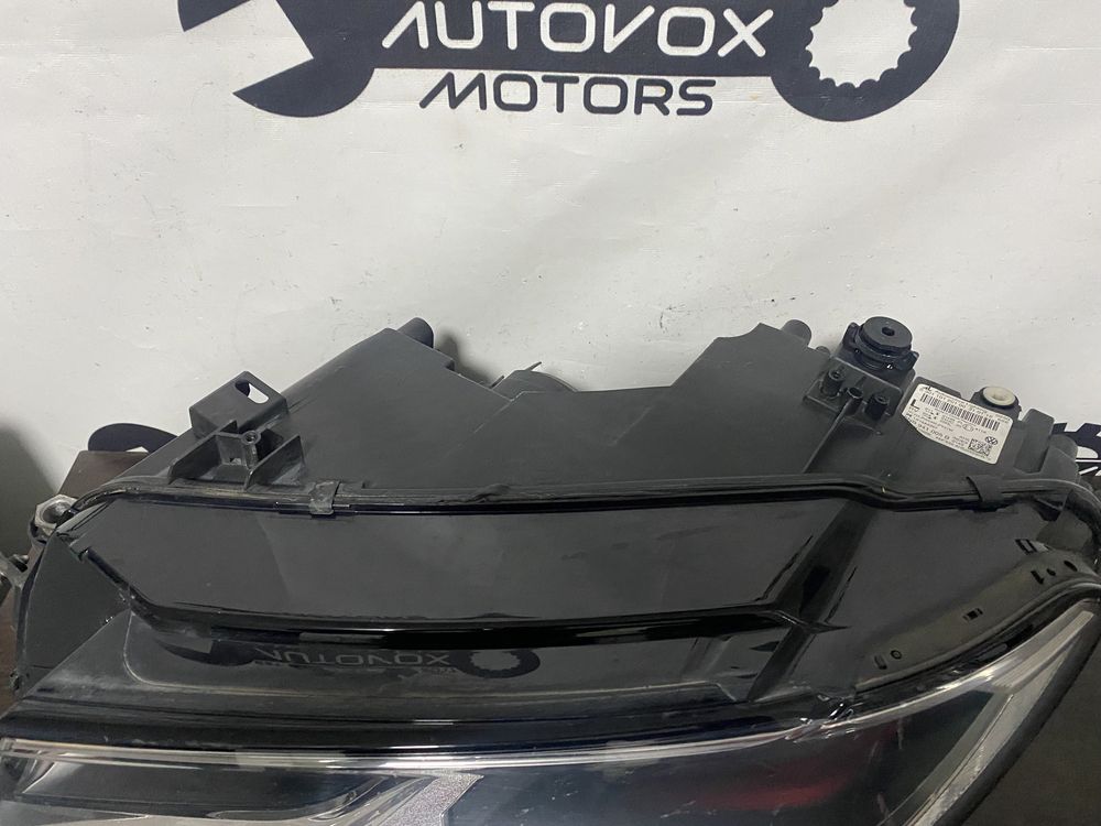 Far stanga Vw Tiguanl an 2016-2020 halogen si led