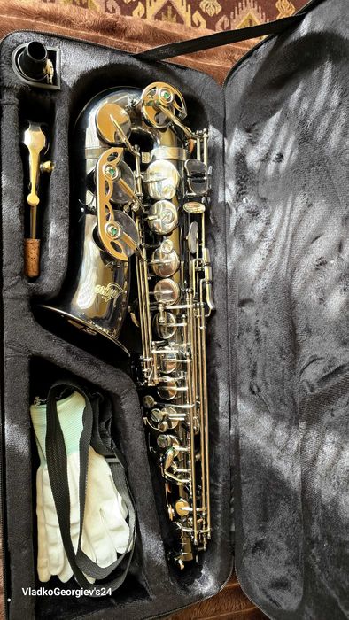 Саксофон Latone ЧИСТО НОВ!