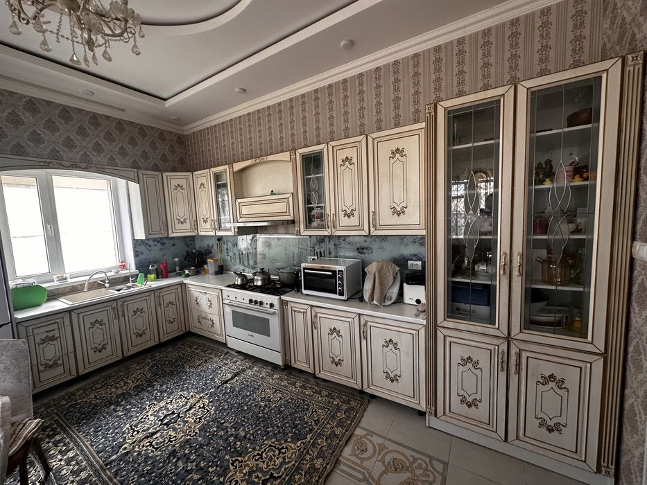 Кухонный гарнитур продам