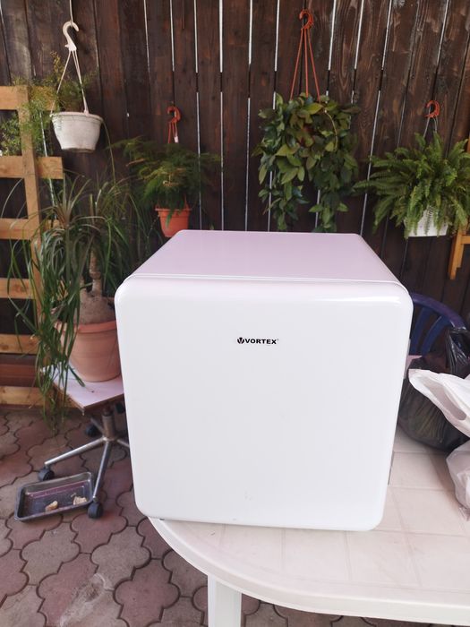 Vand mini frigider Vortex