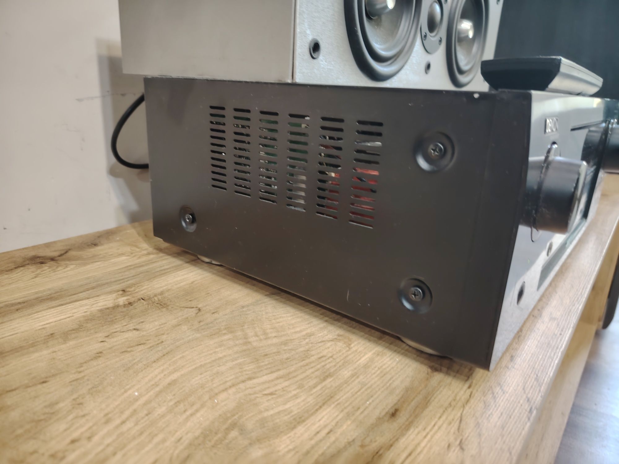 Ресивър 5.2 Denon AVR X520BT