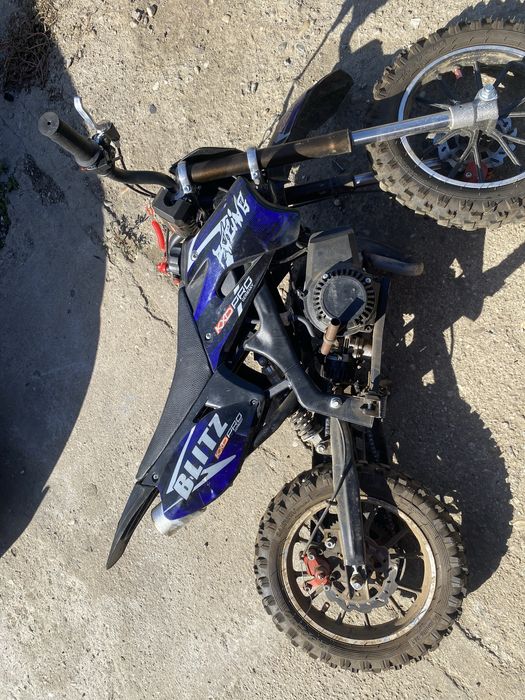 Cross. Kxd 49cc pentru copii sub 10 ani