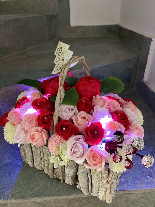 Trandafiri din sapun buchet cadou cutie