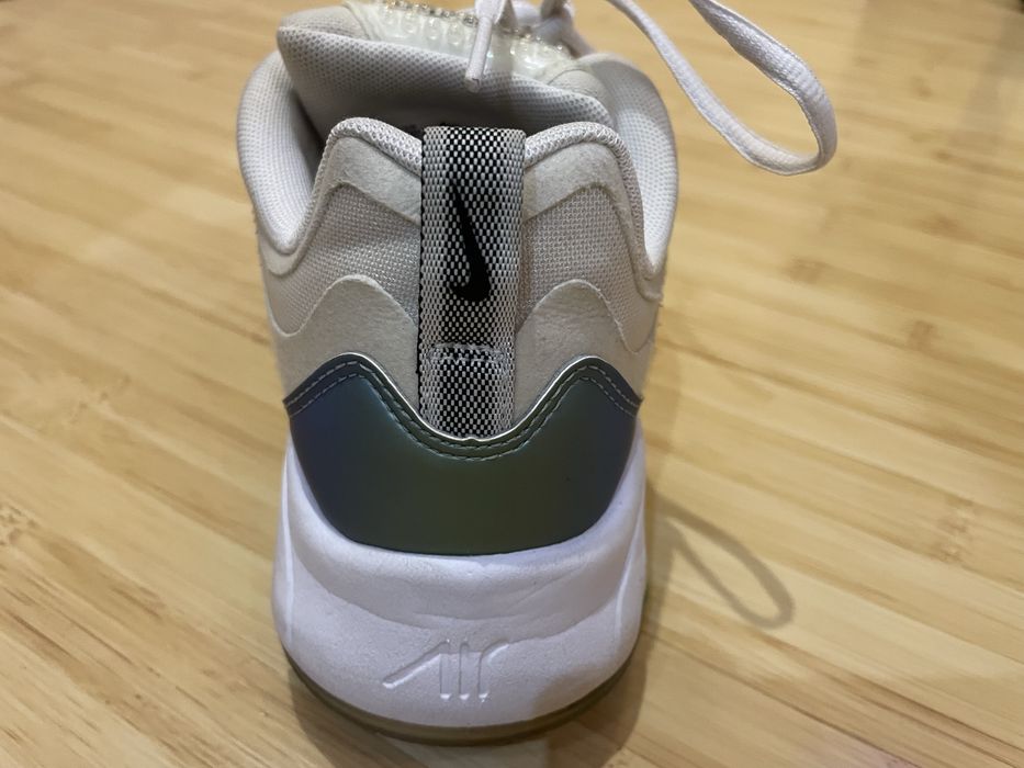 Продавам Дамски Маратонки Nike Air 200  ТОП Състояние!